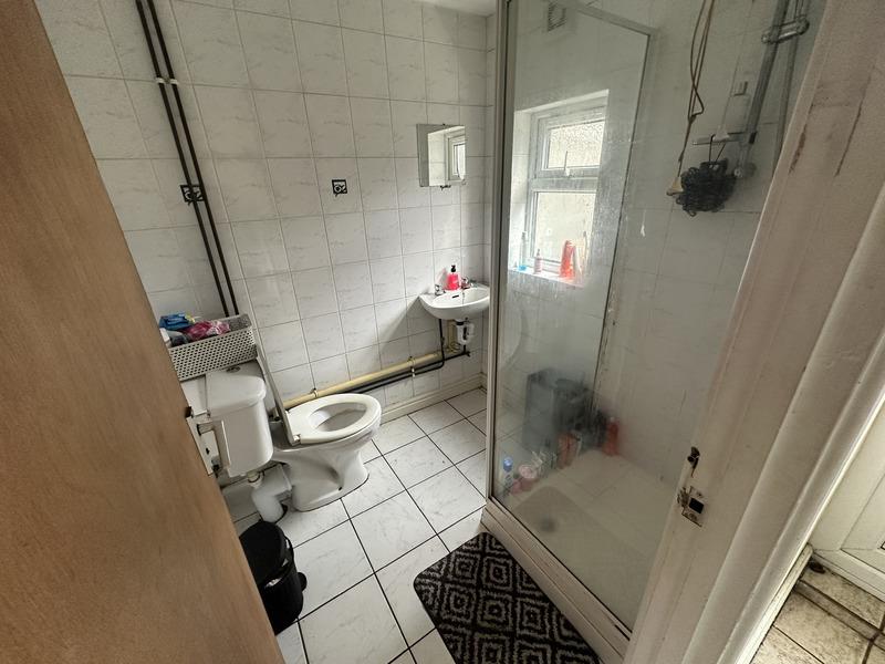 7 bed property in Glynrhondda Street, Cardiff